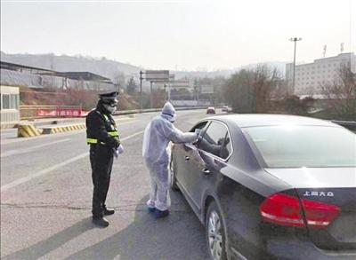 日夜堅(jiān)守，他們的“抗疫十二時(shí)辰”