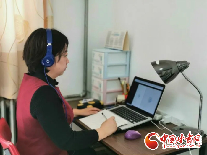 【三八特刊·“疫”線心聲】她，24小時聆聽“疫”動的心