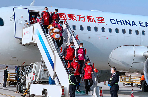 與病魔較量的53個日日夜夜——甘肅省第一批援助湖北醫(yī)療隊救治患者紀(jì)實