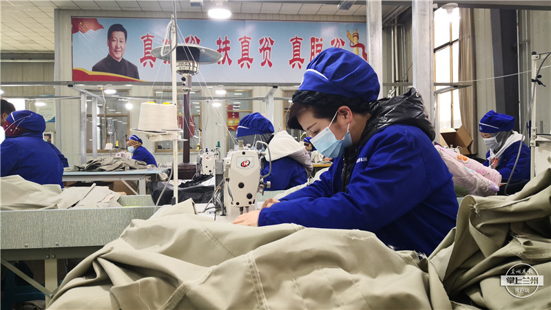 【決戰(zhàn)決勝脫貧攻堅看臨夏】“我做的衣服出口了”