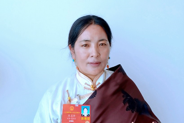 【代表委員說(shuō)·醫(yī)療】旦正草代表：建議加大對(duì)基層醫(yī)療人才、物資支持力度