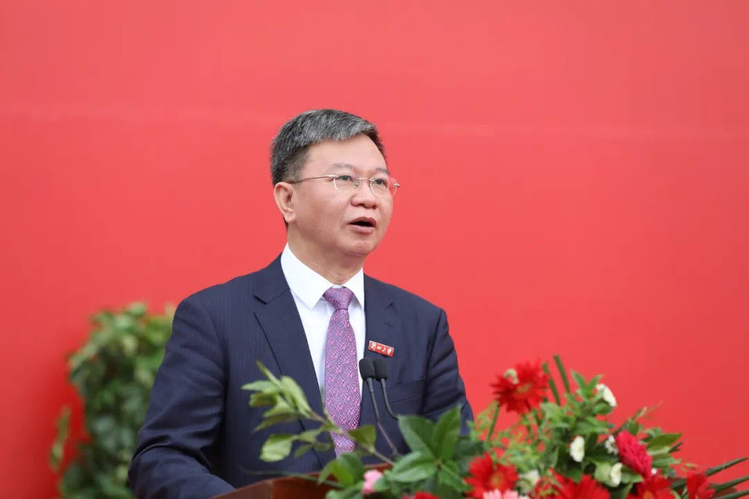 蘭州大學校長嚴純?nèi)A寄語2020屆本科畢業(yè)生：做敢擔當、能擔當、有擔當?shù)娜?>
        </a><em>蘭州大學校長嚴純?nèi)A寄語2020屆本科畢業(yè)生：做敢擔當、能擔當、有擔當?shù)娜?/em></li>
    <li><a  target=