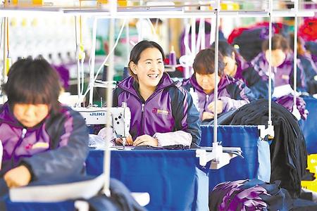 【抓“六穩(wěn)” 促“六?！薄糠€(wěn)就業(yè)有良策 保就業(yè)出實招——甘肅省全力以赴支持穩(wěn)定就業(yè)確保就業(yè)形勢總體穩(wěn)定