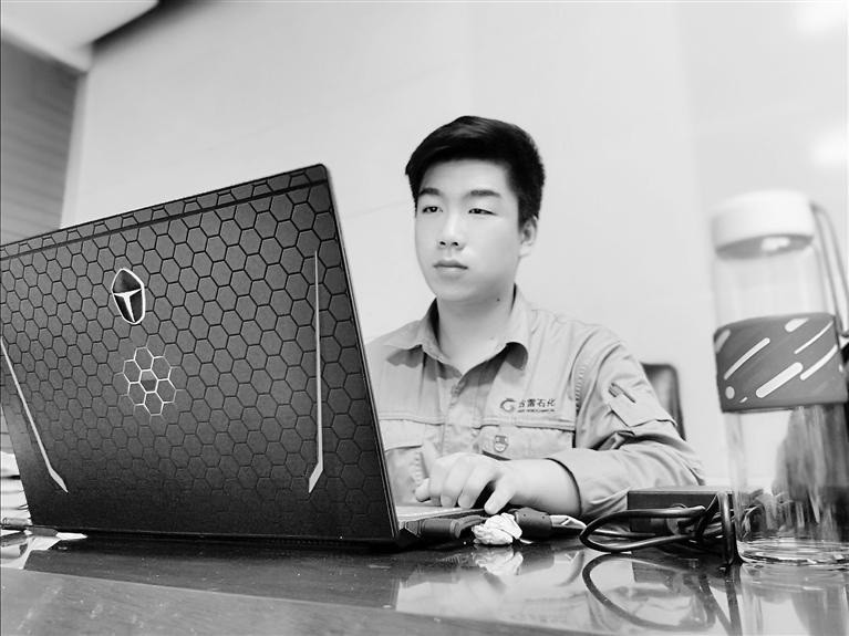 總書記的話兒記心間丨還沒畢業(yè)，工作就落實(shí)了!