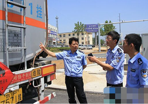 蘭州市開展?；愤\(yùn)輸交通安全專項(xiàng)整治行動