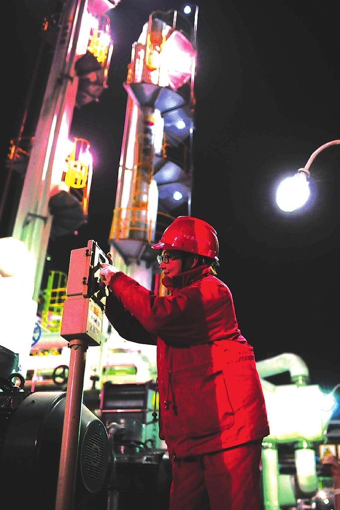 蘭州熱電公司提前開閘送熱鍋爐、管網(wǎng)運(yùn)行狀況良好