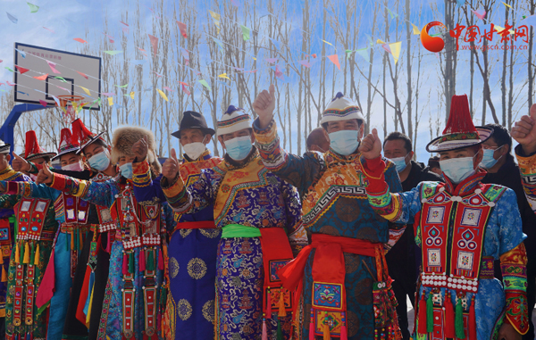 肅南：分紅啦分紅啦！南溝村村民喜領(lǐng)43.3萬元