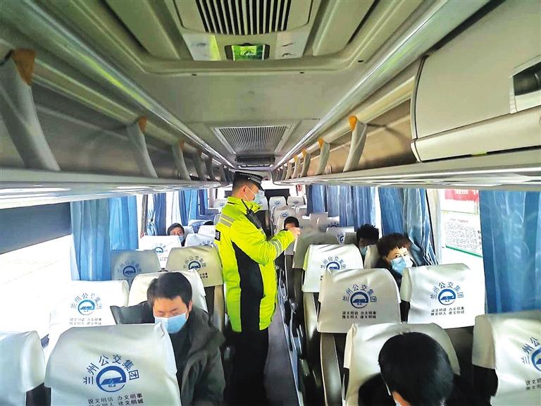 蘭州交警啟動(dòng)春運(yùn)最強(qiáng)交通安全保障已查處超員31起、飲酒醉酒駕駛39起