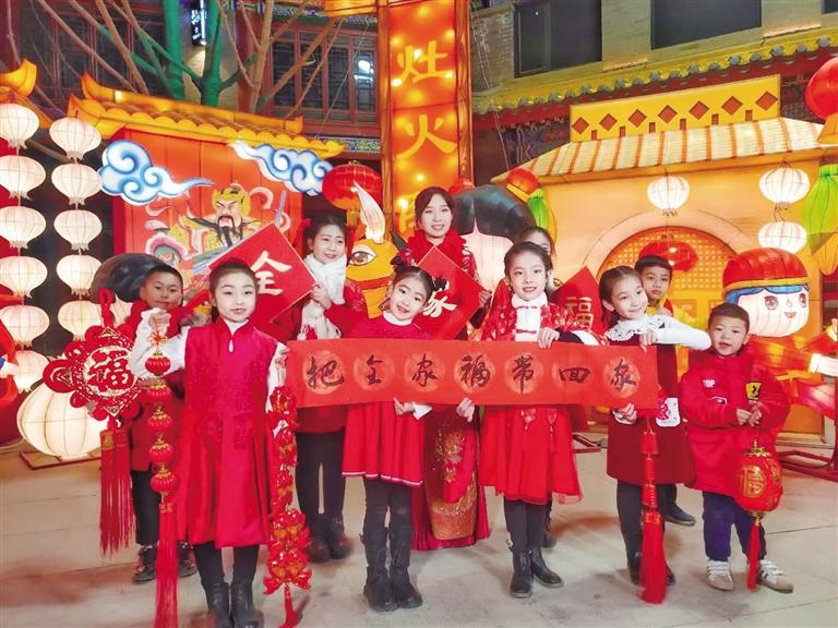 中共蘭州市委宣傳部出品 原創(chuàng)音樂電視《全家?！?向全市人民拜年！