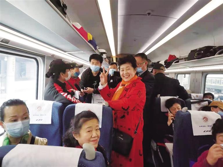 坐上動(dòng)車暢游三峽 蘭鐵國旅公司推出“定制服務(wù)”