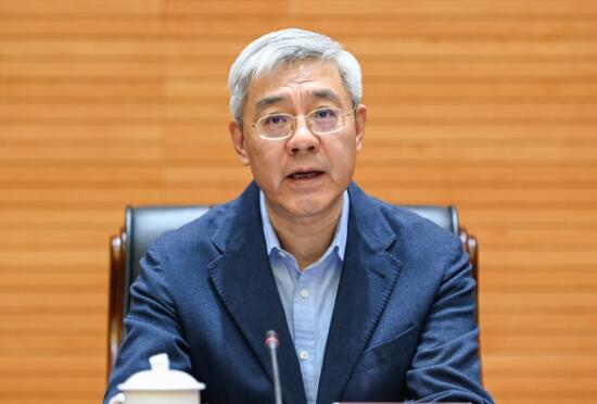 尹弘在甘肅省人大常委會黨組（擴(kuò)大）會議上強(qiáng)調(diào) 堅(jiān)持黨的全面領(lǐng)導(dǎo) 認(rèn)真依法履行職責(zé) 推動新時(shí)代人大工作與時(shí)俱進(jìn)創(chuàng)新發(fā)展