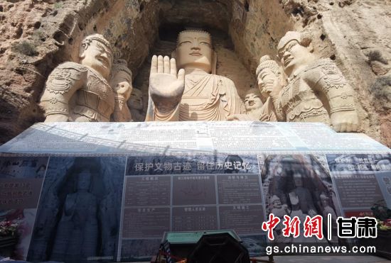 時(shí)下，中國“石窟鼻祖”天梯山石窟第13窟大佛足部與局部危巖體搶救性保護(hù)項(xiàng)目正在施工。圖為施工現(xiàn)場。陳曉斌 攝