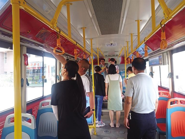 蘭州公交“紅色記憶15路專線”啟動