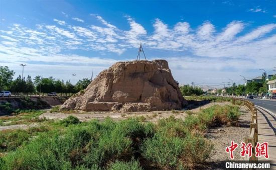 圖為沙州郡城遺址公園古遺址?！⊥醣筱y 攝