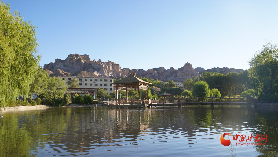 【小康圓夢·看甘肅】肅南：鄉(xiāng)村旅游托起百姓富?！敖痫埻搿?>
        </a><em>【小康圓夢·看甘肅】肅南：鄉(xiāng)村旅游托起百姓富裕“金飯碗”</em></li>
    <li><a  target=