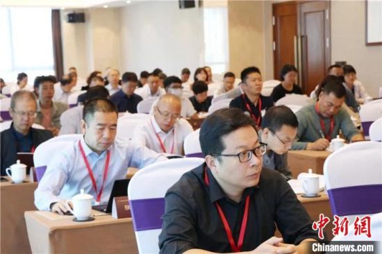 圖為“明清時期河西走廊社會變遷”學(xué)術(shù)研討會現(xiàn)場?！∥渫行侣剛髅郊瘓F(tuán)供圖