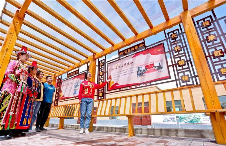 探尋“如意甘肅”喜看隴原新貌 蘭州日報社聯(lián)合省內各市州黨報大型聯(lián)合直播特別節(jié)目觀看量再破1000萬+