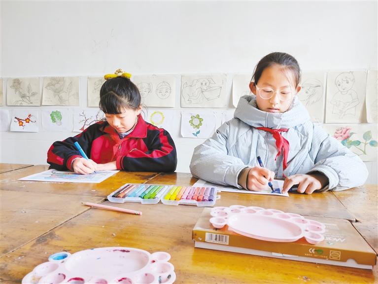 甘肅這兩名小朋友，被太空中亞平老師點(diǎn)了名