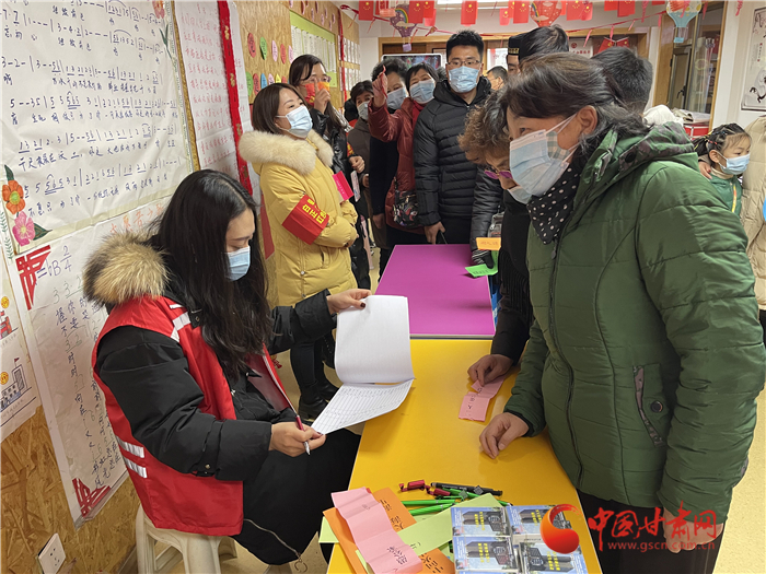 【網絡中國節(jié)·元宵】蘭州正寧路社區(qū)：歡樂鬧元宵 開心煮湯圓