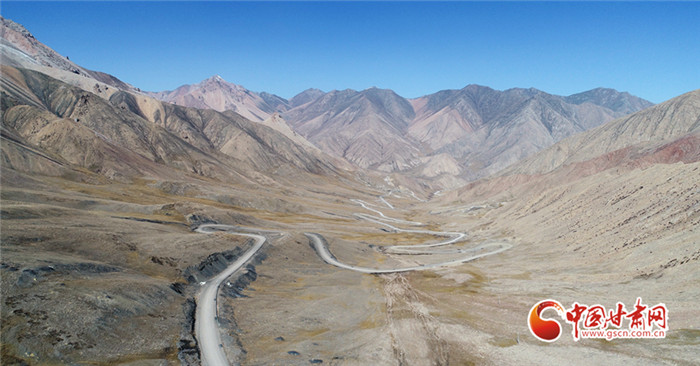 《甘肅省普通公路管理養(yǎng)護(hù)事權(quán)移交接養(yǎng)工作實(shí)施方案》出臺國道全部由省級公路管理養(yǎng)護(hù)機(jī)構(gòu)管養(yǎng)