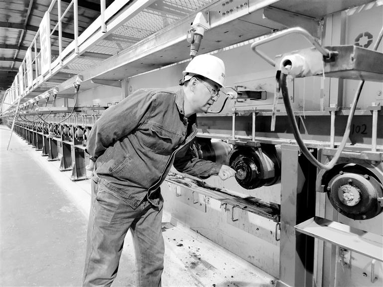 高溫下的堅(jiān)守，讓世界變得更“透明”