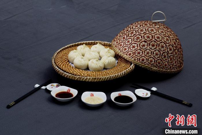 圖為甘肅臨夏回族自治州美味——河州包子。(資料圖) 臨夏州委宣傳部供圖