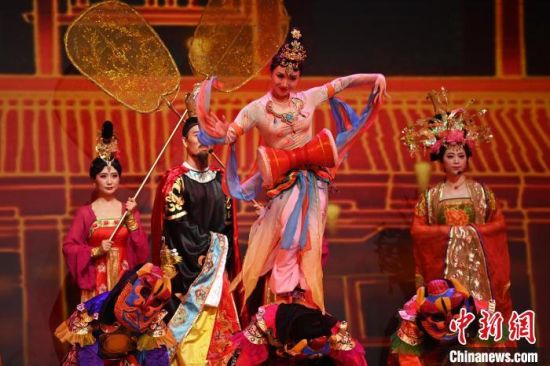 2023年第六屆敦煌文博會期間，系列演藝上演。(資料圖)李亞龍 攝