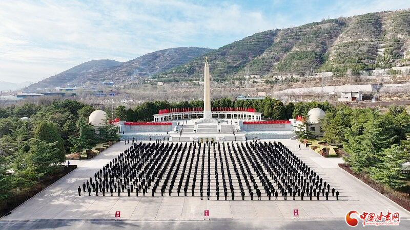 甘肅省公安廳舉行“致敬公安英烈·激發(fā)奮進(jìn)力量”英烈紀(jì)念活動